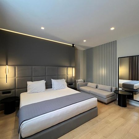 Artnest Luxury Hotel & Suites Sarandë Buitenkant foto