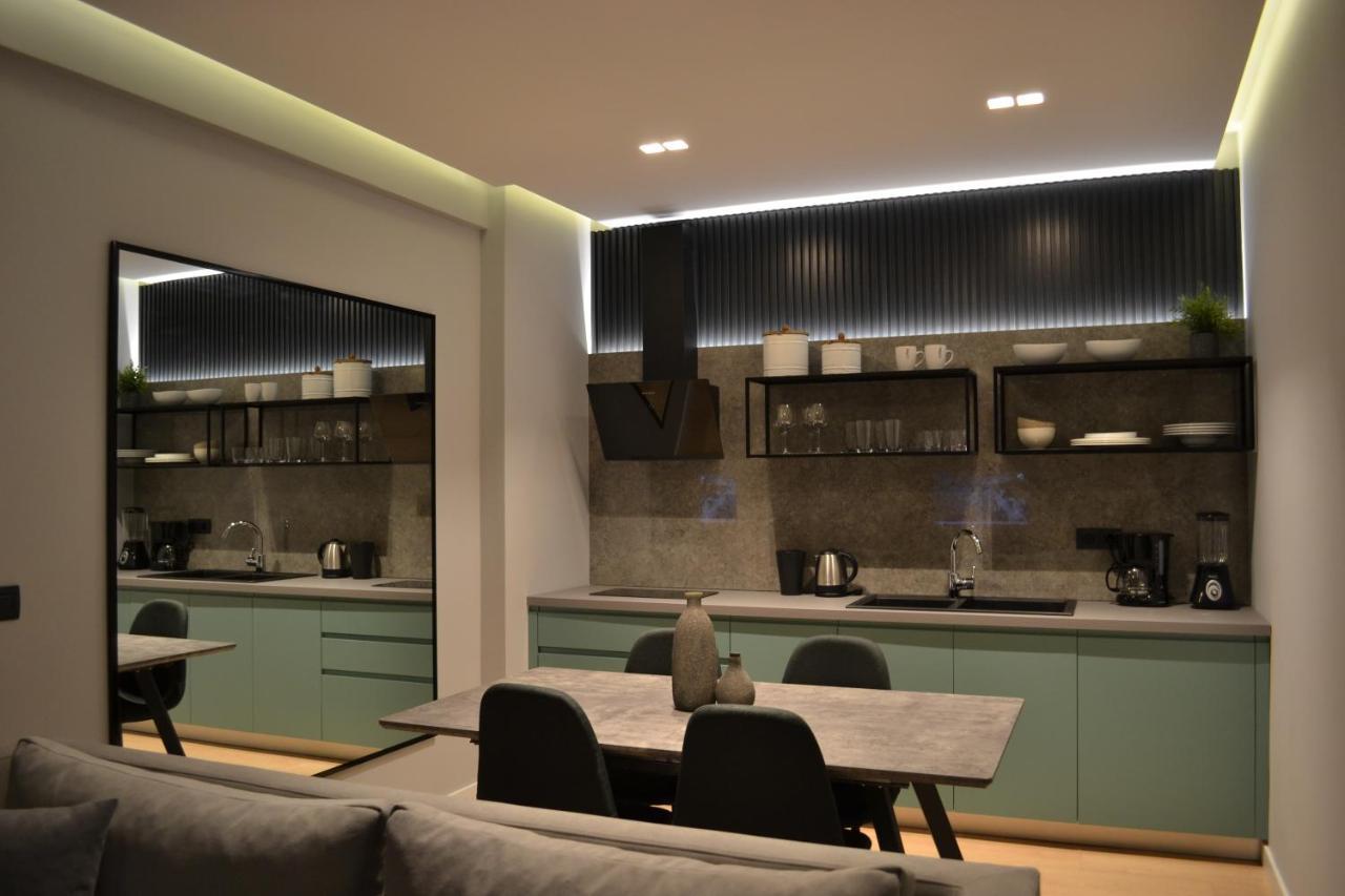 Artnest Luxury Hotel & Suites Sarandë Buitenkant foto