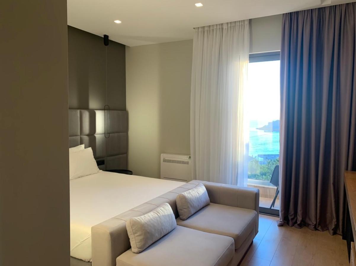 Artnest Luxury Hotel & Suites Sarandë Buitenkant foto